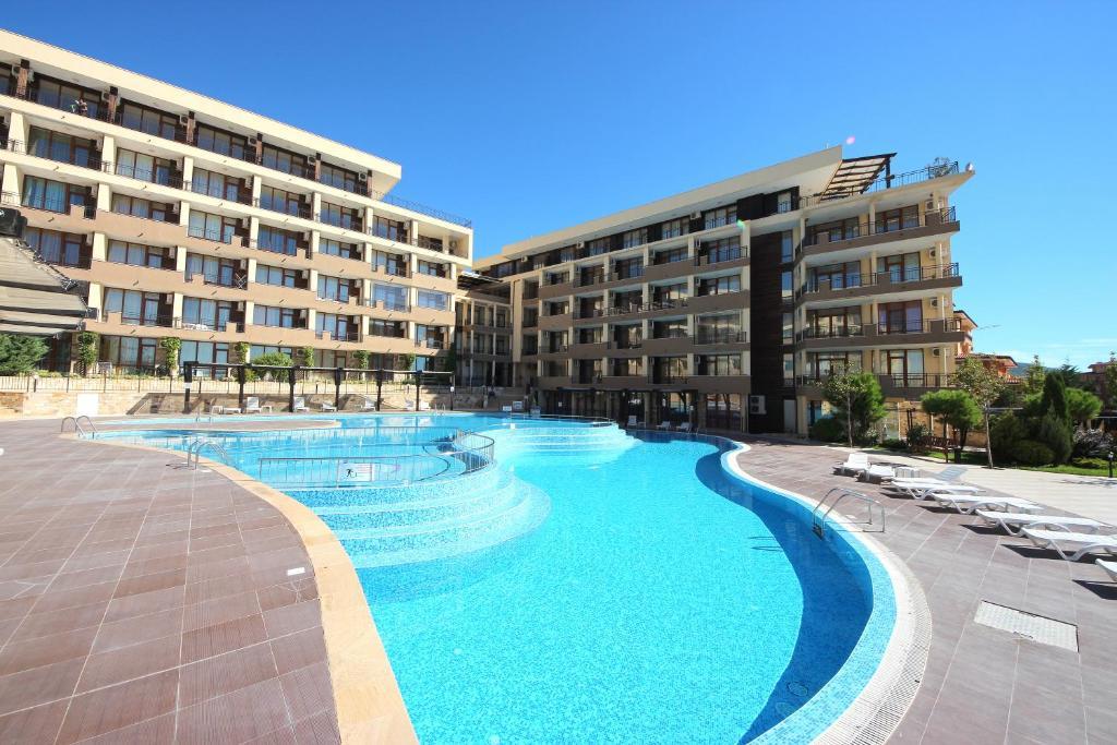 Menada Luxor Apartments Sveti Vlas Eksteriør bilde