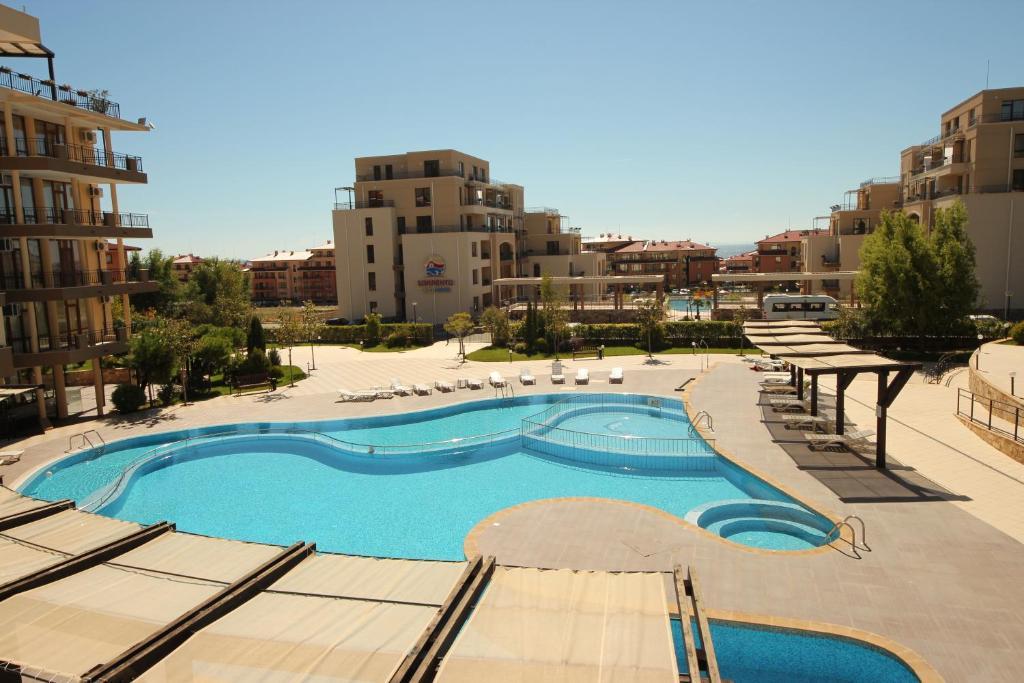 Menada Luxor Apartments Sveti Vlas Eksteriør bilde