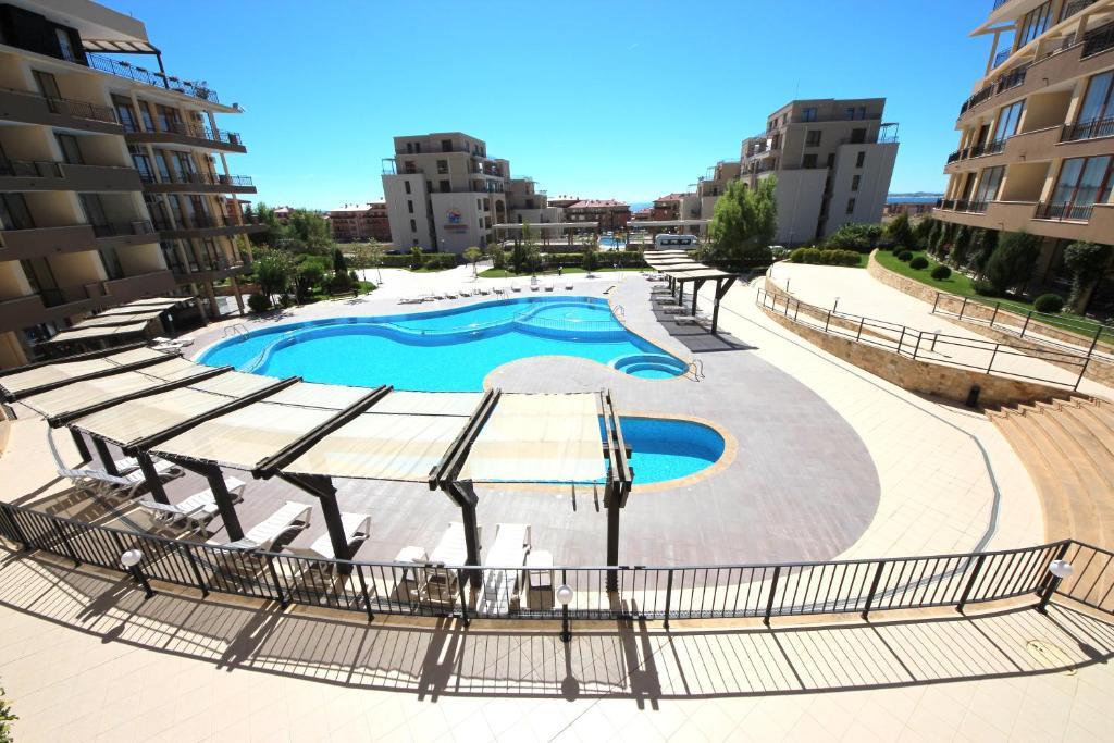 Menada Luxor Apartments Sveti Vlas Eksteriør bilde
