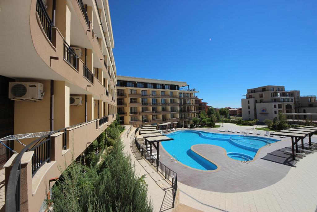 Menada Luxor Apartments Sveti Vlas Eksteriør bilde